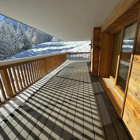 Penthouse Streten With Private Jacuzzi 度假居