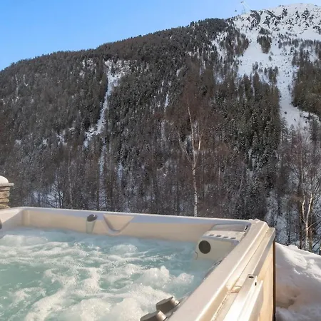 Penthouse Streten With Private Jacuzzi *
